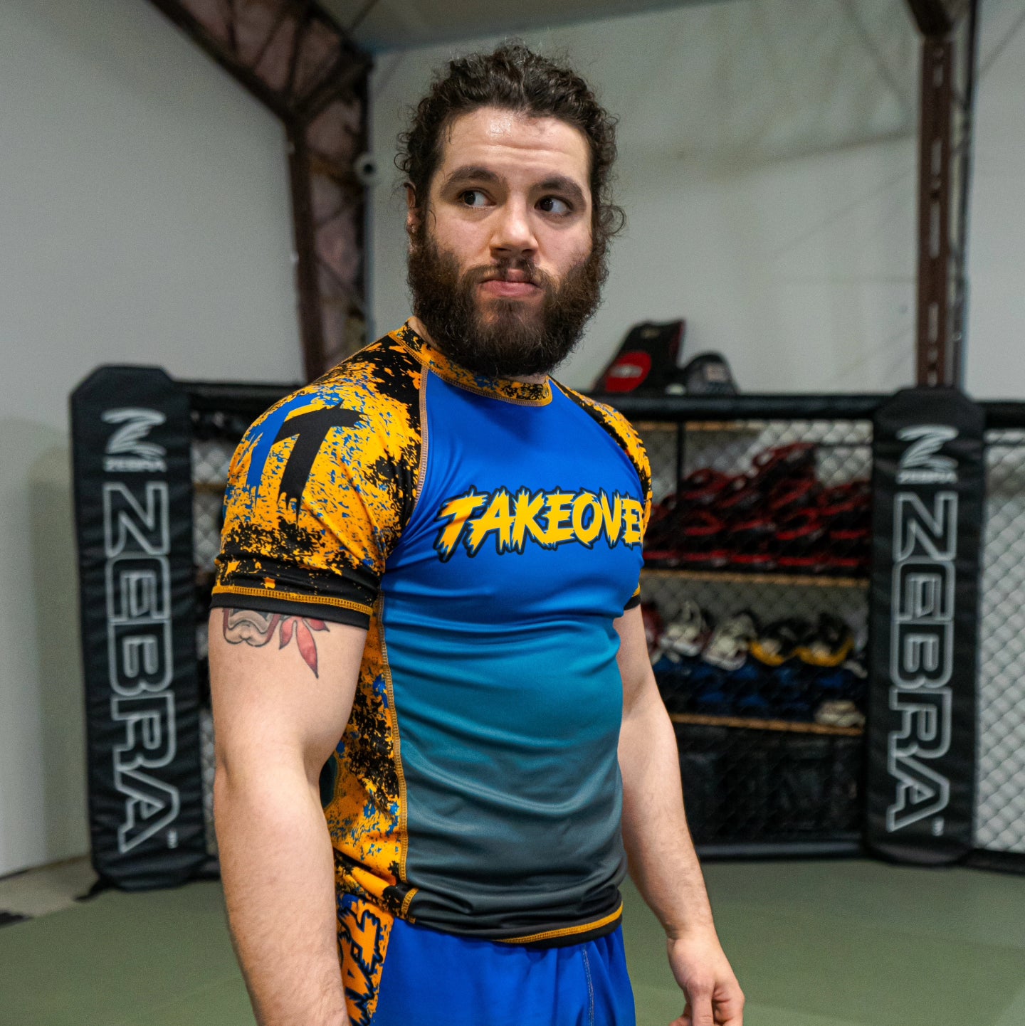 funky bjj set, rashguard, shorts side view, modern camo